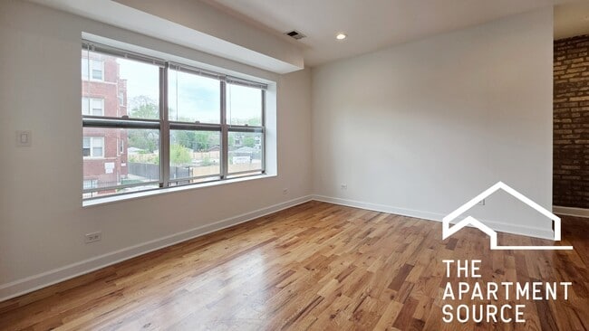 Photo - 7223 N Rogers Ave Apartment