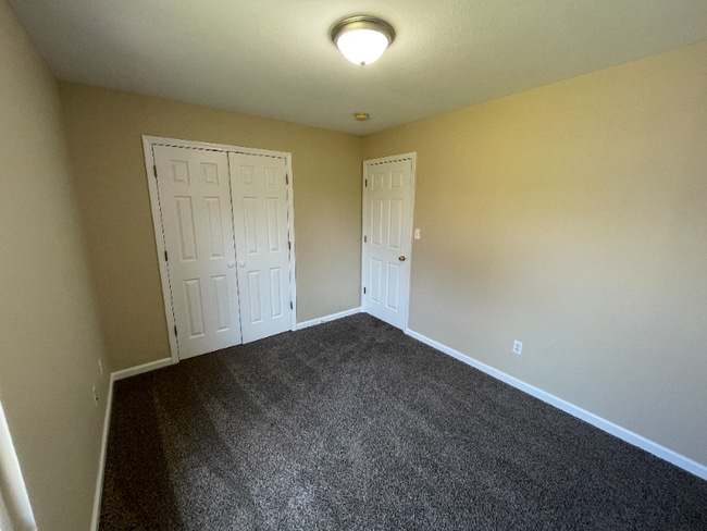 Building Photo - 517 Franklin St