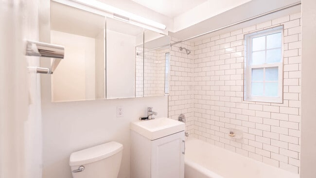 Building Photo - Sheffield Court