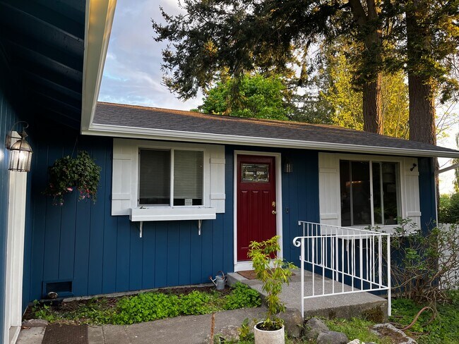 Foto del edificio - 4422 88th St SW