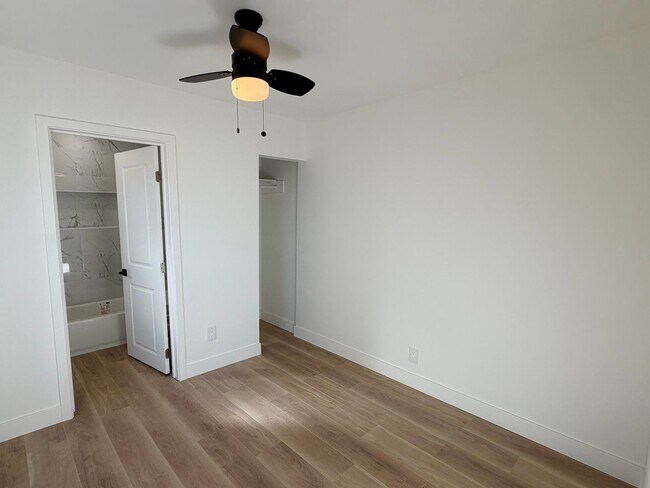 Building Photo - 7707 Miramonte Blvd