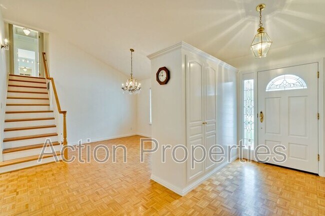 Foto del edificio - 2685 Yorkton Dr