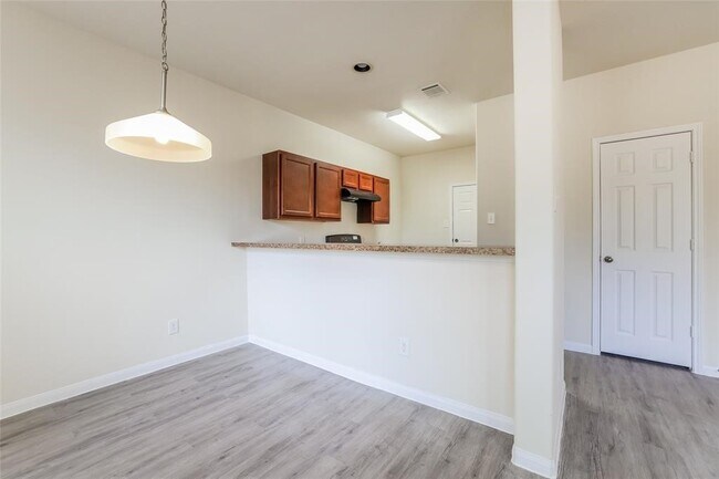 Foto del edificio - 5814 Northern Oak St