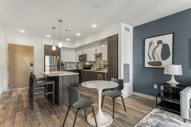 Foto del edificio - 3170 Coral Way