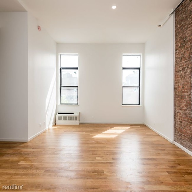 Building Photo - 618 Bushwick Ave