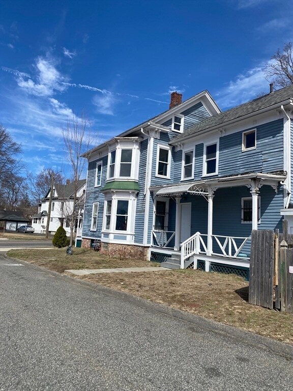 Foto del edificio - 111 Bay 113 Bay