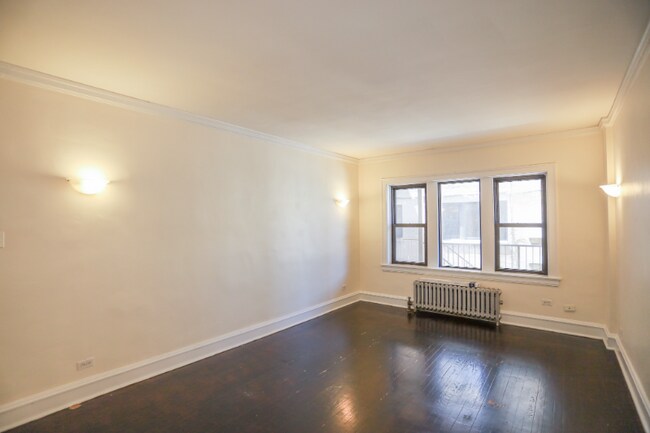 Foto del edificio - 2402 W Lunt Ave