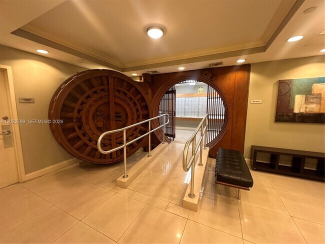 Foto del edificio - 111 E Flagler St