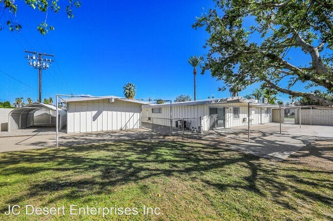 Building Photo - 4 br, 2.5 bath House - 74015 Aster Dr.