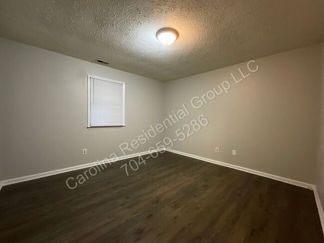 Foto del edificio - 304 Palm St