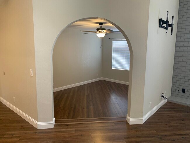 Building Photo - 68135 Molinos Ct