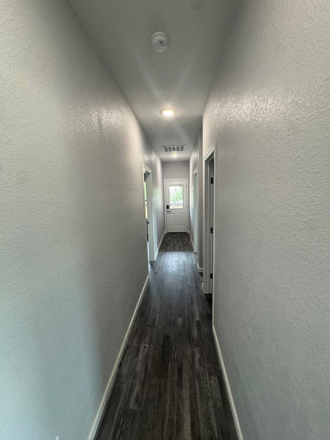 Building Photo - 3/2/2 NEW CONSTRUCTION Spacious YARD WITH ...
