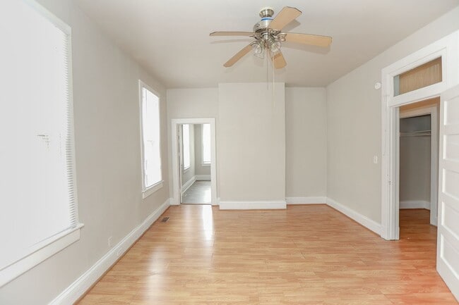 Foto del edificio - 1439 Moultrie Ave