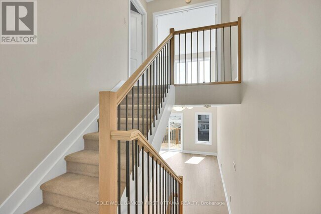 Photo du bâtiment - 81 Whitcomb Cres