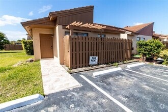 Building Photo - 13536 SW 11th Ln