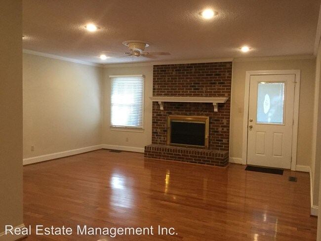 Building Photo - 4 br, 2 bath House - 1408 Oxford Lane