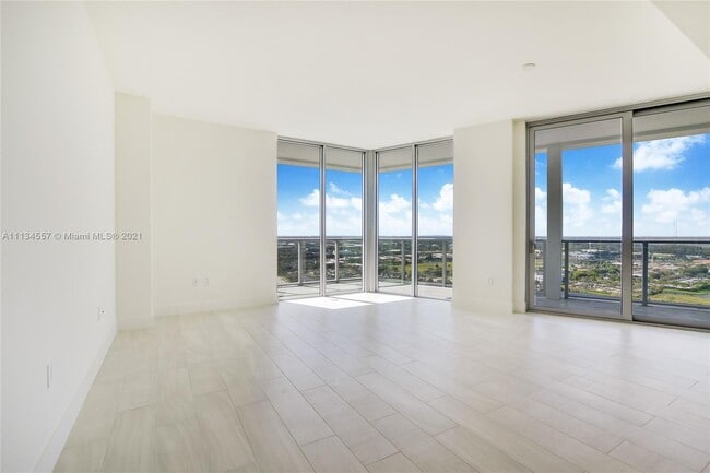 Building Photo - 2000 Metropica Way