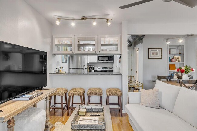 Foto del edificio - 1510 W 6th St