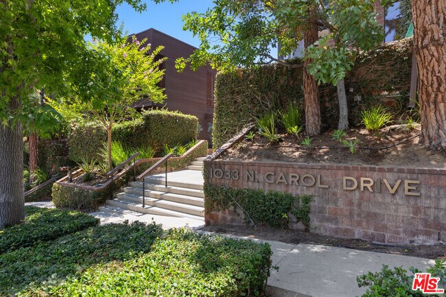 Foto del edificio - 1033 Carol Dr