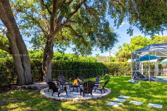 Foto del edificio - 312 N Luna Ct