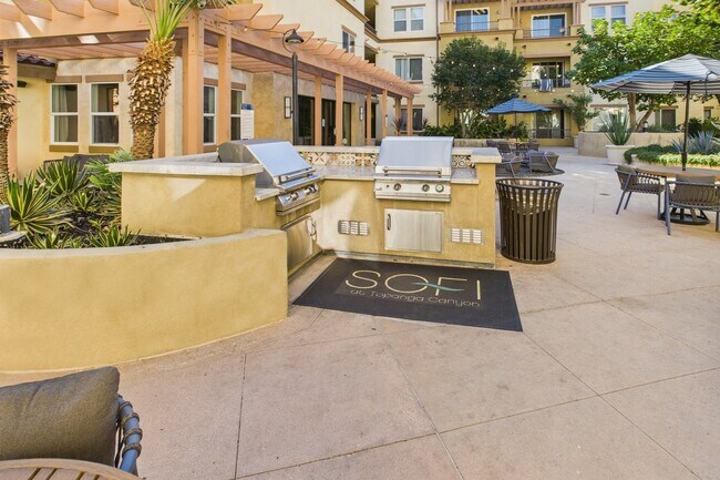 Foto del edificio - Sofi at Topanga Canyon