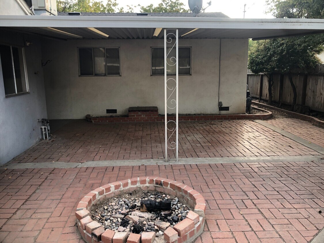 Foto del edificio - 2113 Gordon Ave