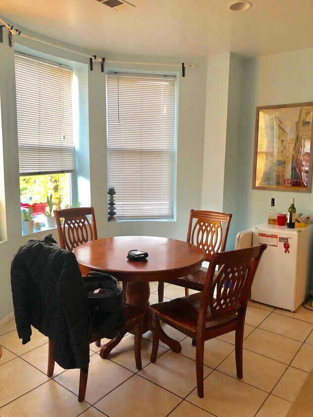 Foto principal - 604 R St NW