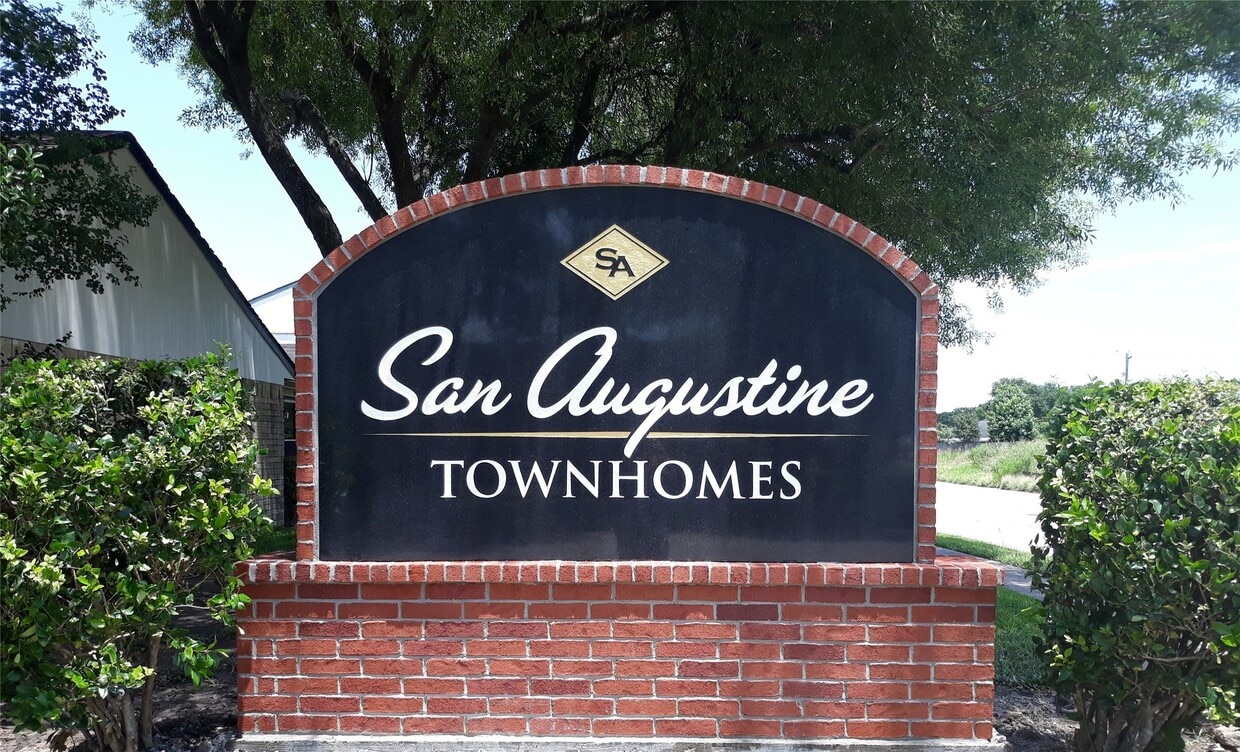 Foto principal - 1130 Lyric Ln