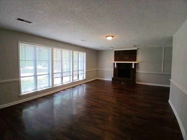 Photo - Charming 3-bedrrom 2 bath home - Raleigh