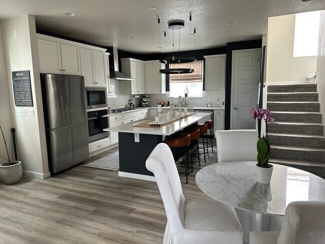 Foto del edificio - 12365 Farmview Ln