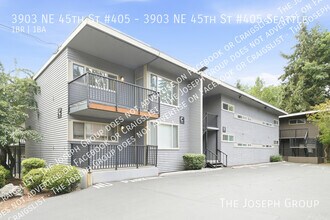 Building Photo - 3903 NE 45th St