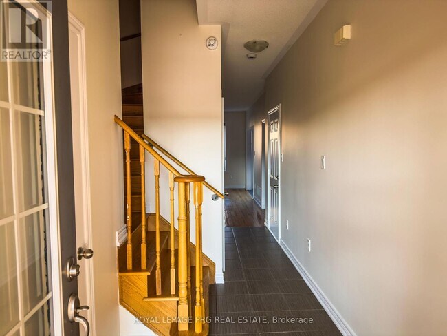 Photo du bâtiment - 144 Sussexvale Dr