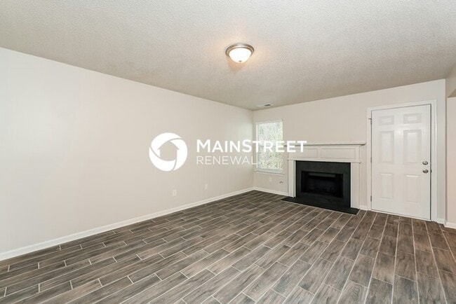 Building Photo - 4 Bedroom Pet-Friendly Home in Decatur, GA with Main Street Renewal