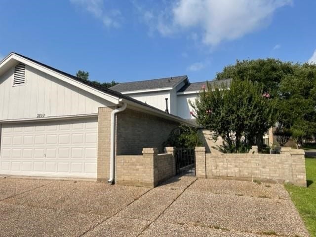 Building Photo - 2802 Foxfire Cir