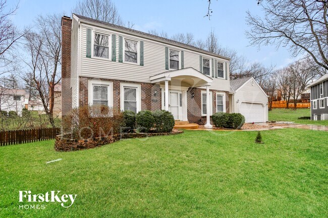 Foto del edificio - 15520 Golden Ridge Ct