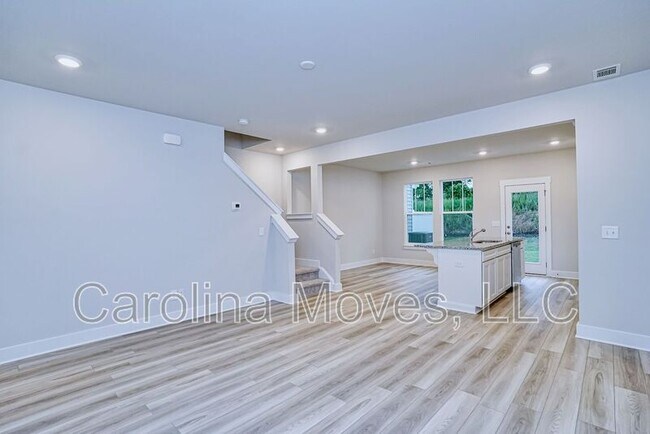 Foto del edificio - 1358 Maplesmith Way