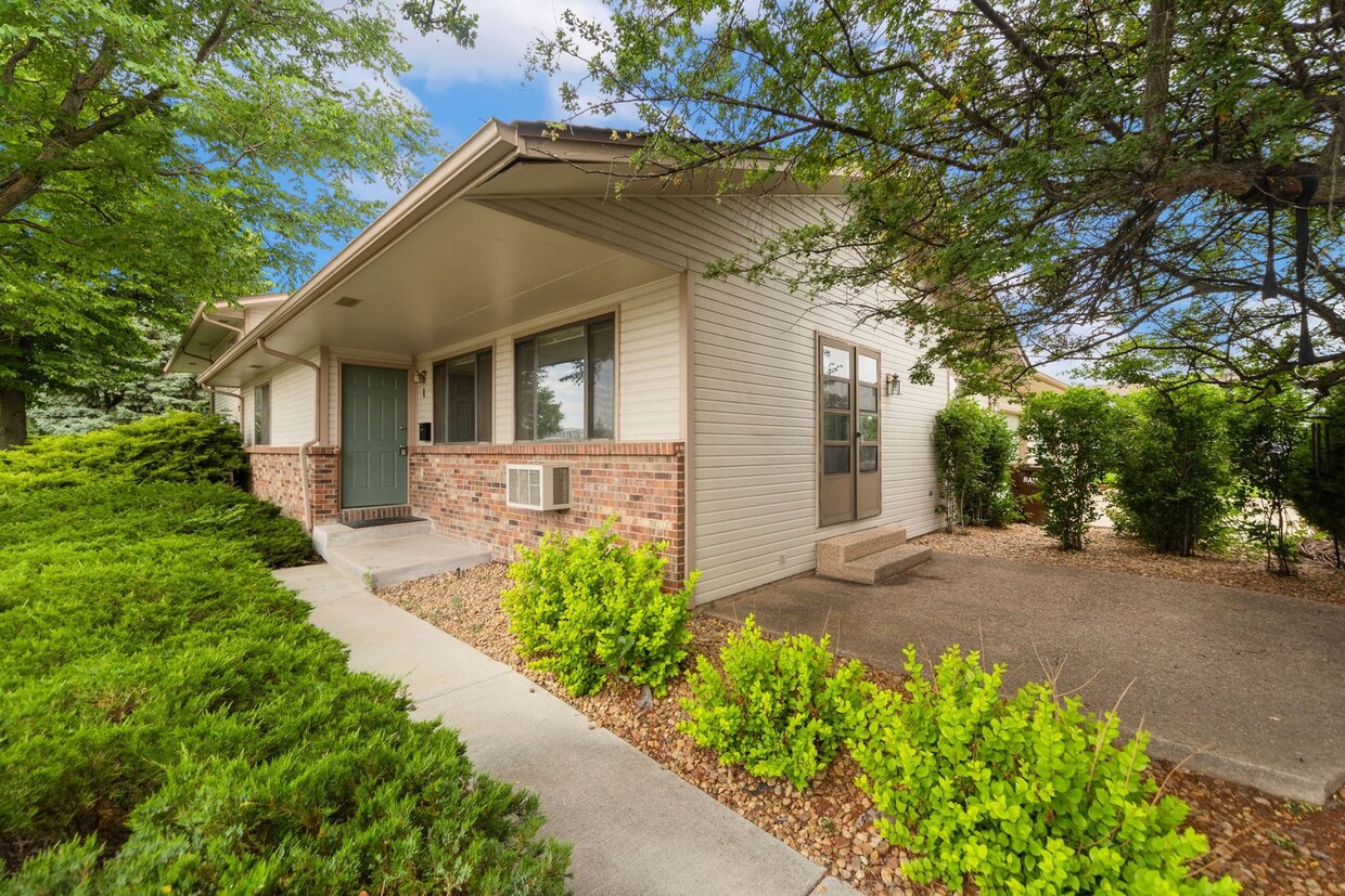 Primary Photo - 2193 35th Ave Ct