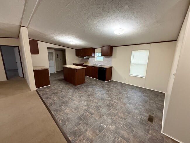 Building Photo - 105 Campbell Dr