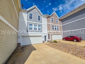Building Photo - 3142 SW Arlan Ln