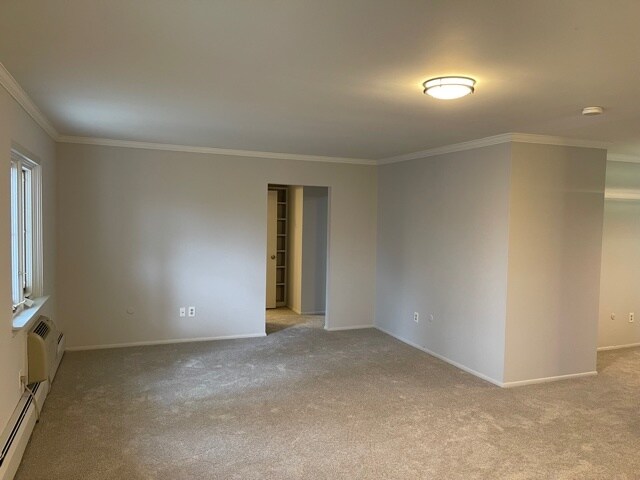 Living Room - 220 Manor E