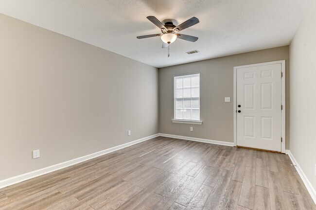 Foto del edificio - 1718A Hicks St