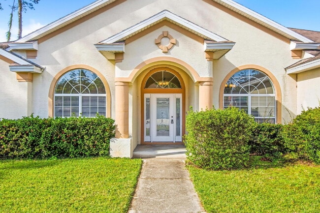 Foto del edificio - Close to Town Center and Shopping