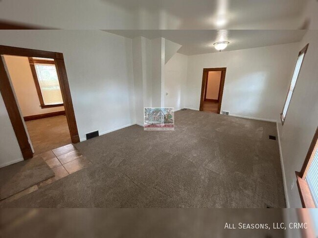 Photo - 821 S Cascade Ave House