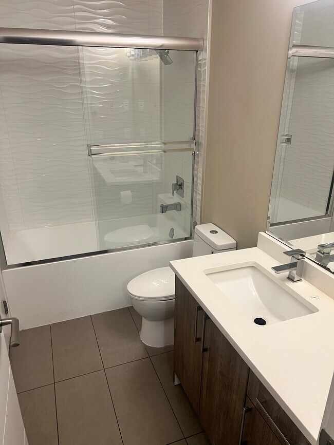 Washroom - 19228 64 Av