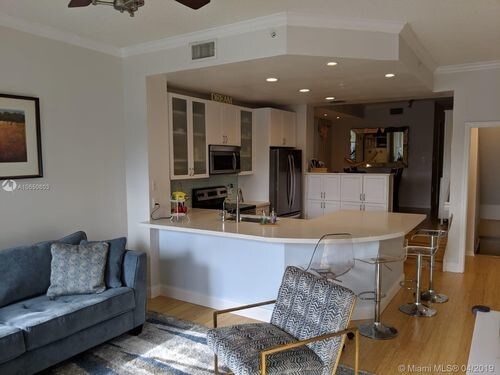 Building Photo - 1317 St Tropez Cir