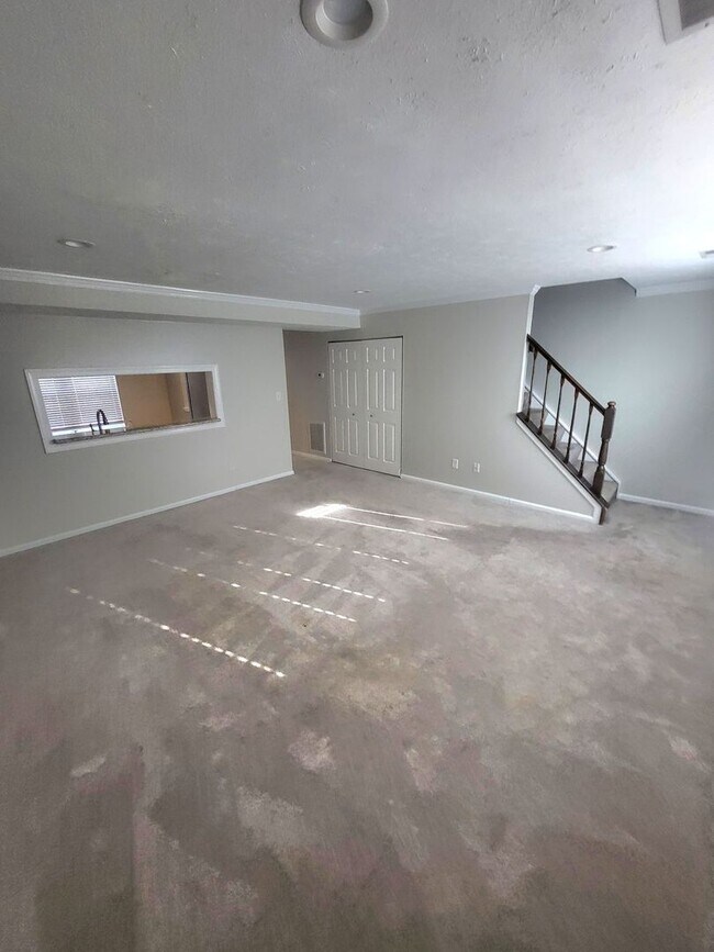 Building Photo - 47 Lucinda Ct