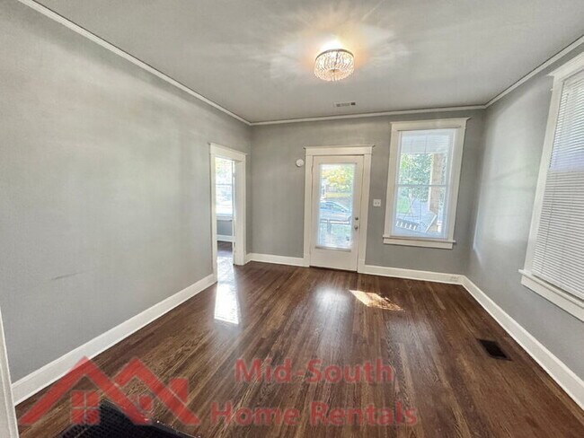 Foto del edificio - 666 Landis St