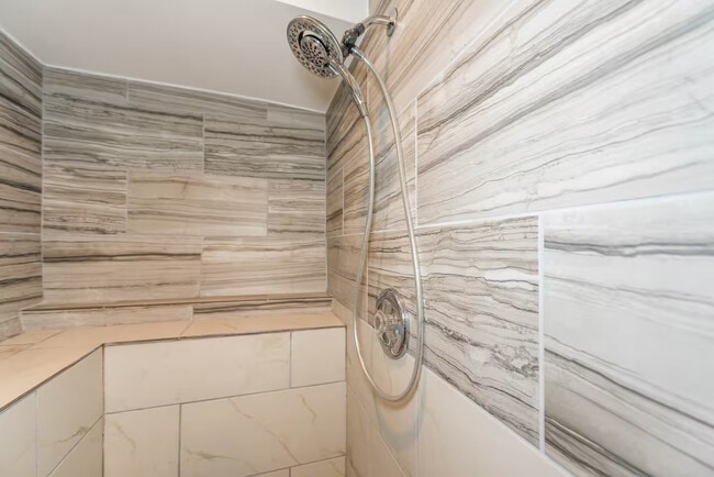 Building Photo - 105 S 32nd St