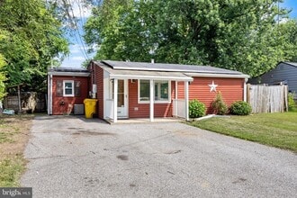 Building Photo - 224 Glen Rd
