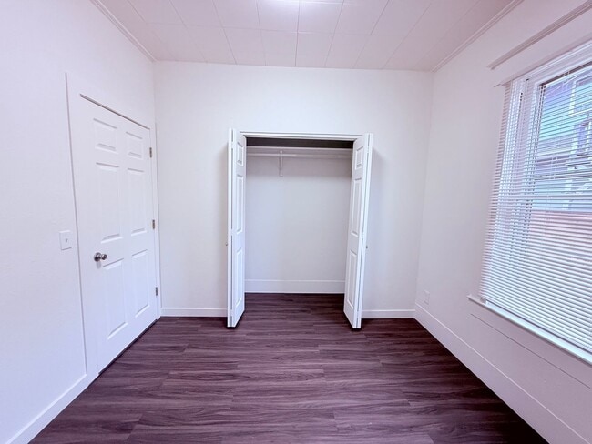 Foto del edificio - Charming 1910 SE Portland 4BR with Modern Updates & Large Fenced Yard!